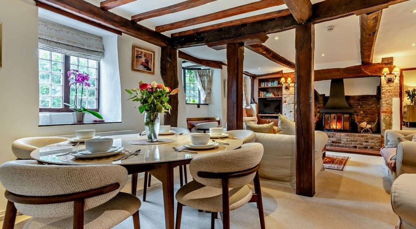 Photo of 3 Bed in Tarrant Monkton