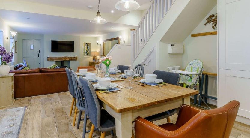 Photo of 4 Bed in Tenby