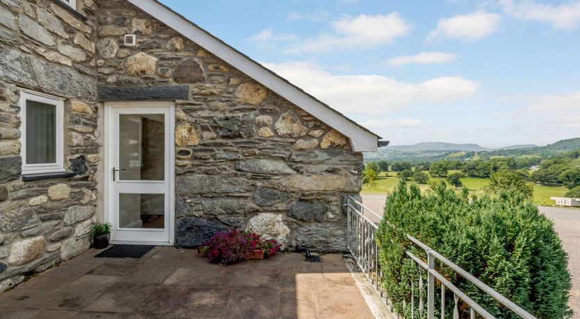 Photo of 1 Bed in Bala