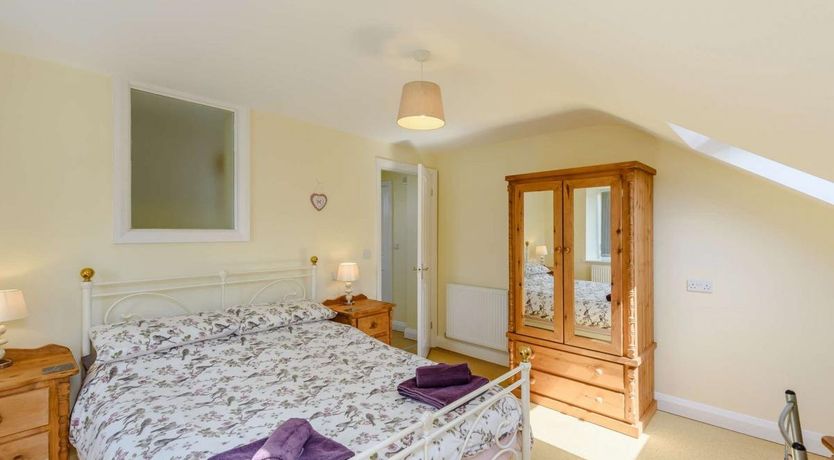 Photo of 1 Bed in Llandderfel