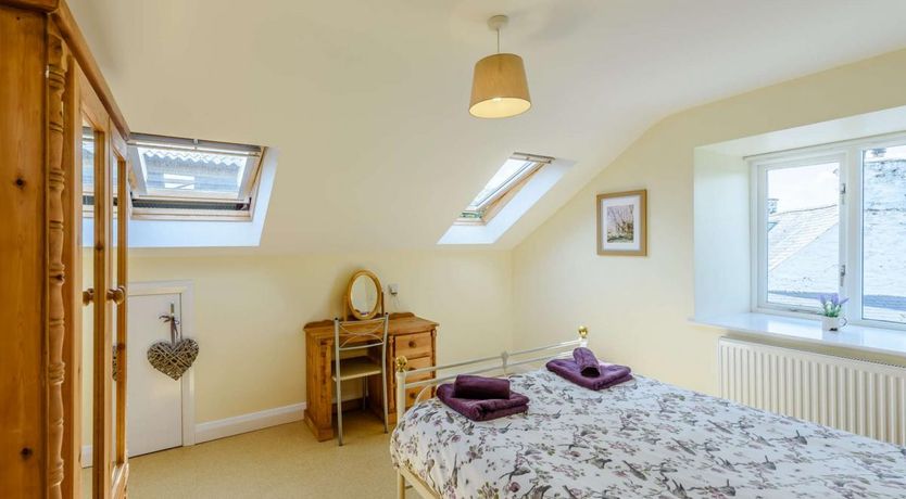 Photo of 1 Bed in Llandderfel