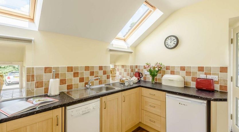 Photo of 1 Bed in Llandderfel