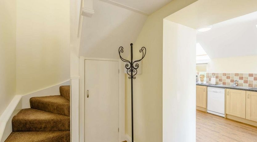 Photo of 1 Bed in Llandderfel