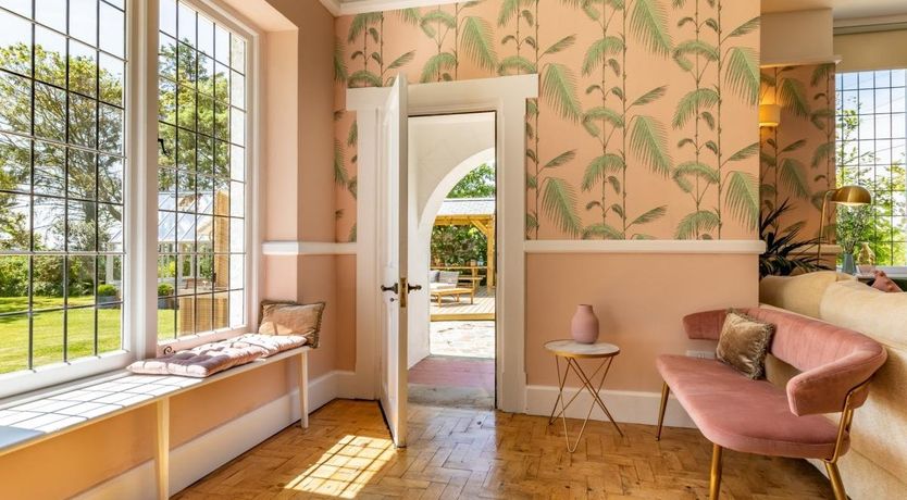 Photo of 7 Bed in Poughill