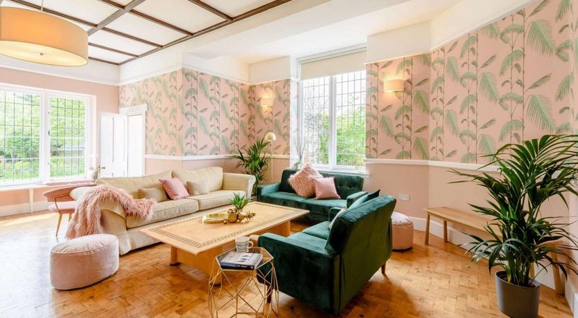 Photo of 7 Bed in Poughill