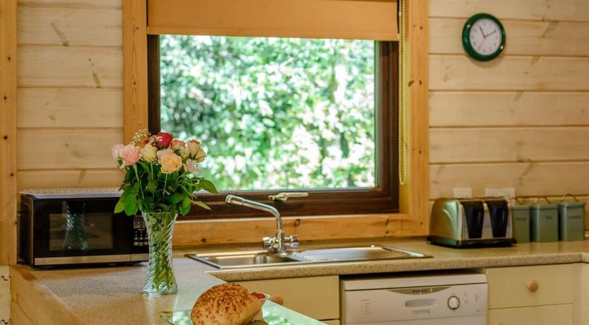 Photo of 3 Bed in Woolsery