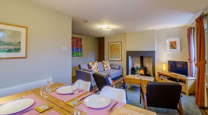 Photo of 2 Bed in High Lorton