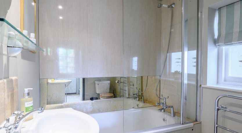 Photo of 1 Bed in Beaulieu