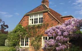 Photo of Cottage in Hampshire