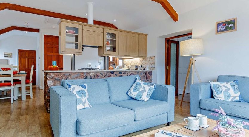 Photo of 2 Bed in West Buckland