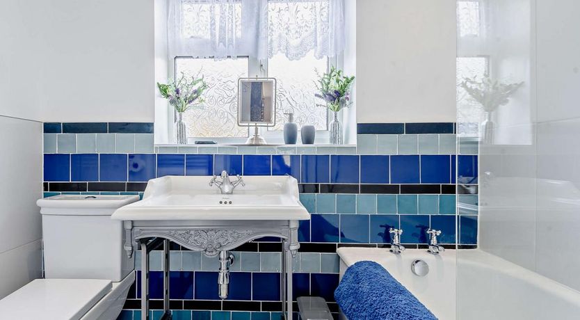 Photo of 2 Bed in Bourton-on-the-Water