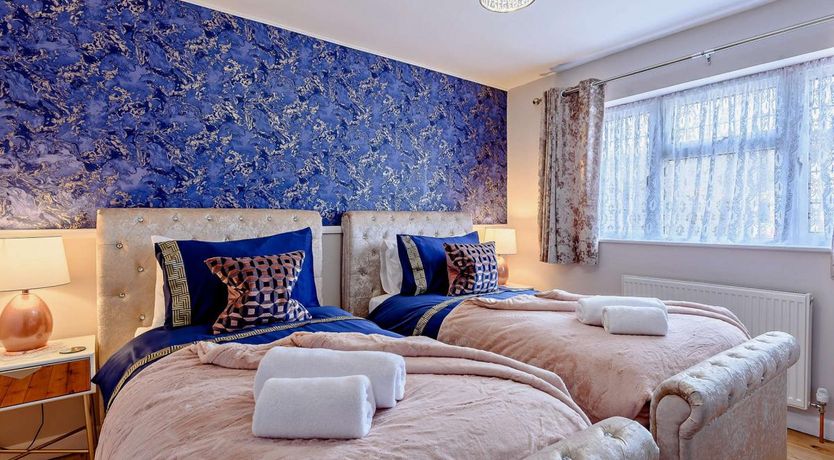 Photo of 2 Bed in Bourton-on-the-Water