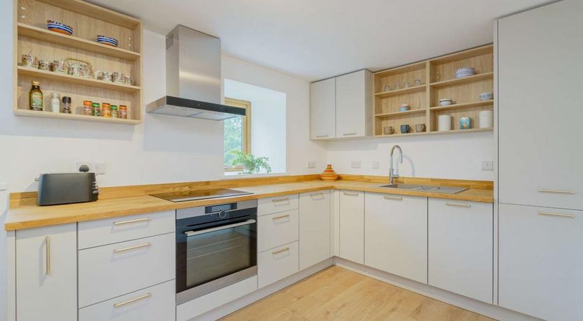 Photo of 2 Bed in Llanilar