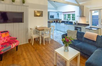 2 Bed in Fakenham Holiday Cottage