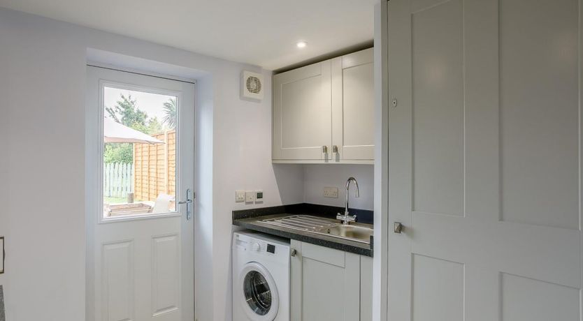 Photo of 3 Bed in Ellerton