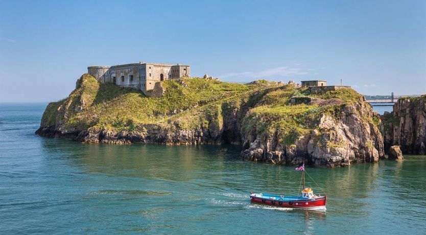 Photo of 1 Bed in Tenby