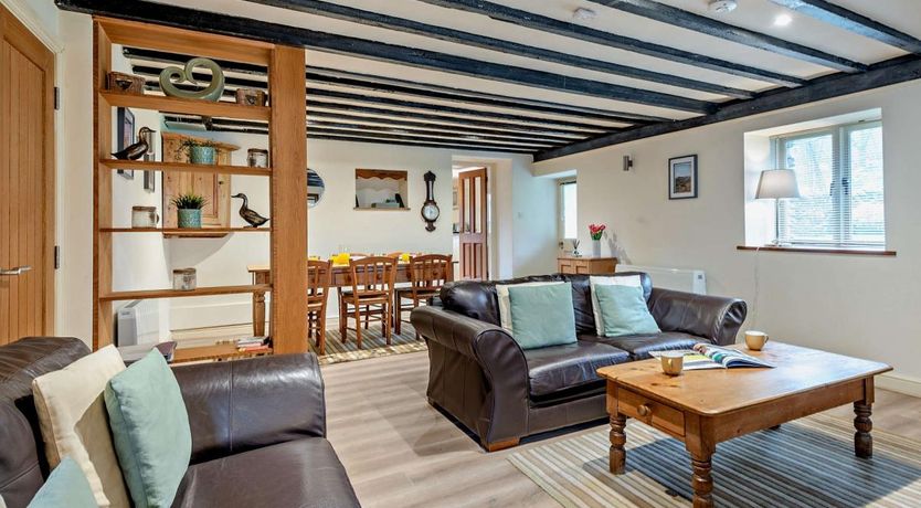 Photo of 3 Bed in Colthouse