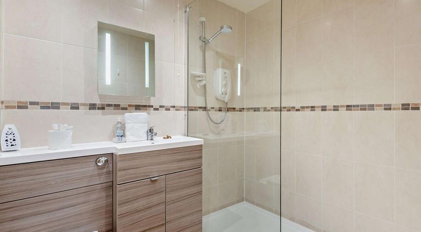 Photo of 3 Bed in Colthouse