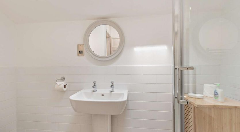 Photo of 3 Bed in Borrowdale