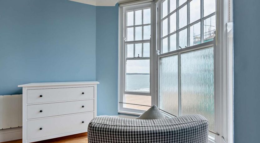 Photo of 1 Bed in Tenby