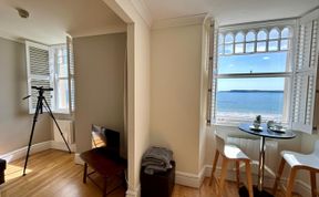 Photo of 1 Bed in Tenby