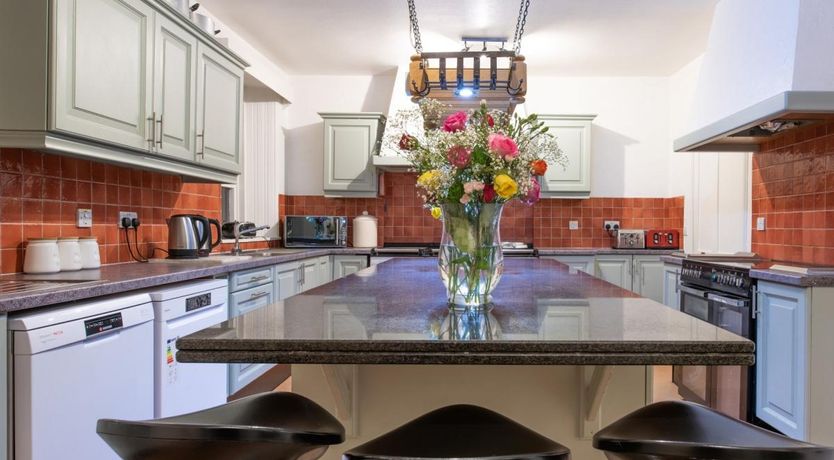 Photo of 12 Bed in Balnabruaich