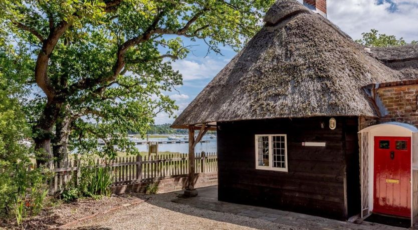 Photo of 1 Bed in Beaulieu