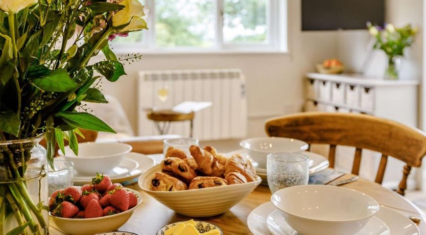 Photo of 2 Bed in Thornfalcon