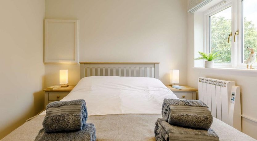 Photo of 2 Bed in Thornfalcon