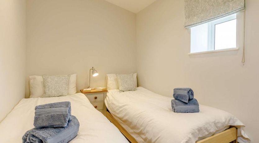Photo of 2 Bed in Thornfalcon