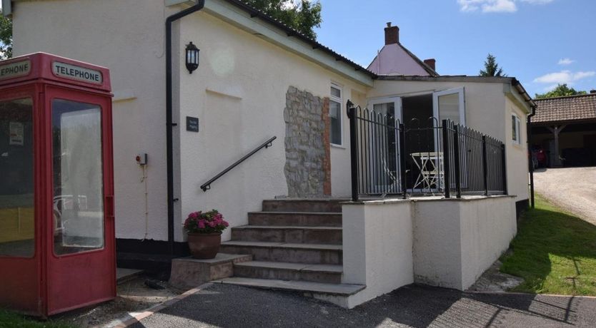 Photo of 2 Bed in Thornfalcon