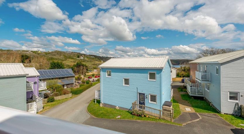 Photo of 3 Bed in Freshwater East