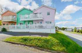 Photo of log-cabin-in-west-wales-17