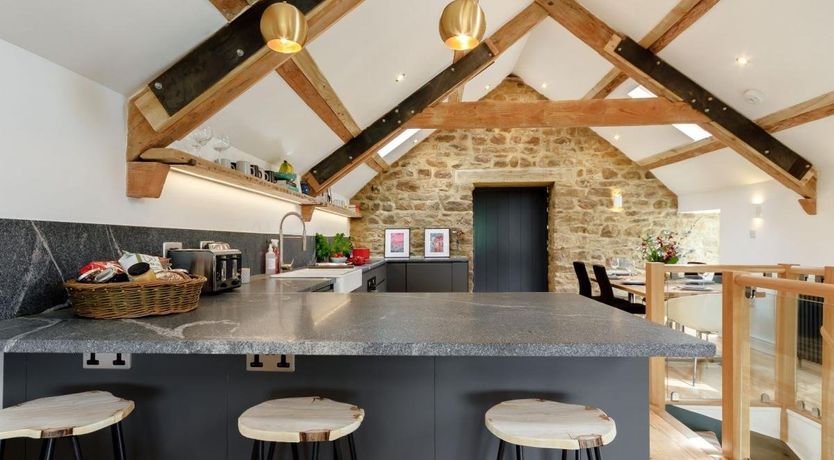 Photo of 5 Bed in Hexham