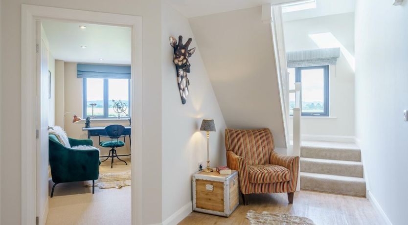 Photo of 5 Bed in Madley