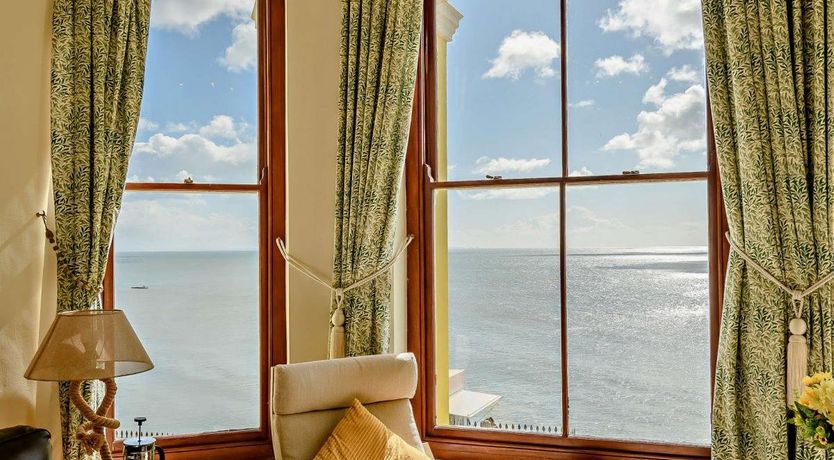 Photo of 2 Bed in Tenby