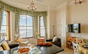 Photo of 2 Bed in Tenby