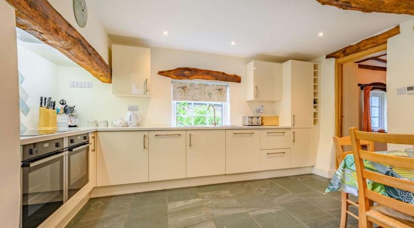 Photo of 4 Bed in Routenbeck