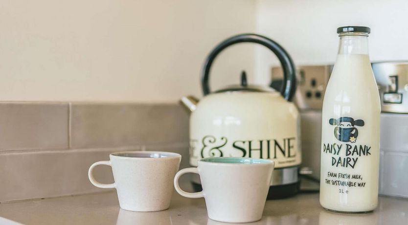 Photo of 2 Bed in Llandyssil