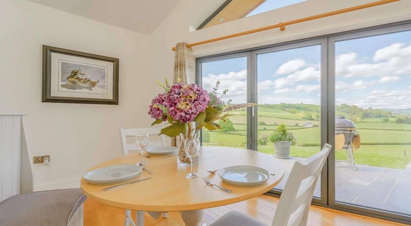 Photo of 2 Bed in Montgomery