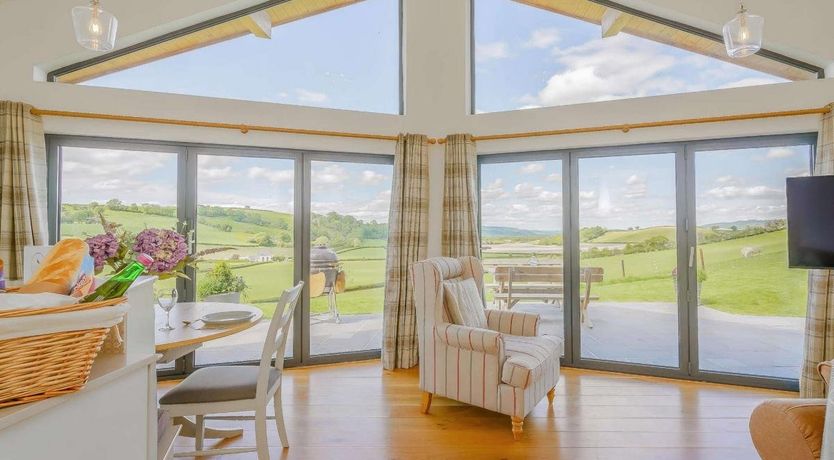 Photo of 2 Bed in Llandyssil