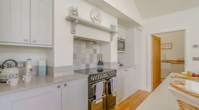 Photo of 2 Bed in Llandyssil