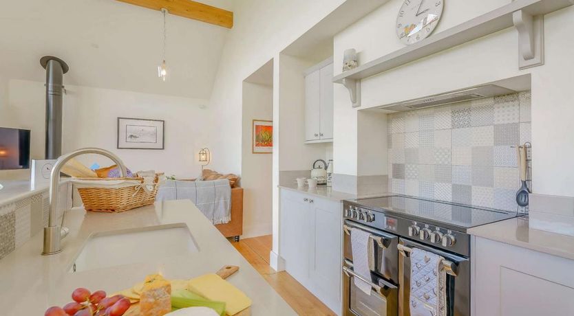 Photo of 2 Bed in Llandyssil