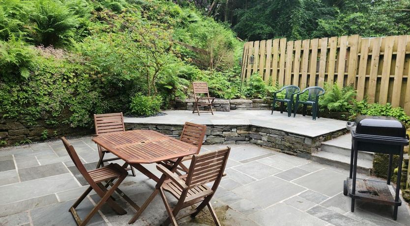 Photo of 3 Bed in Water Yeat