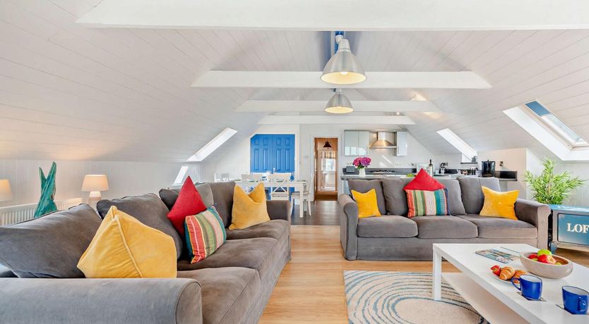 Photo of 3 Bed in Tenby