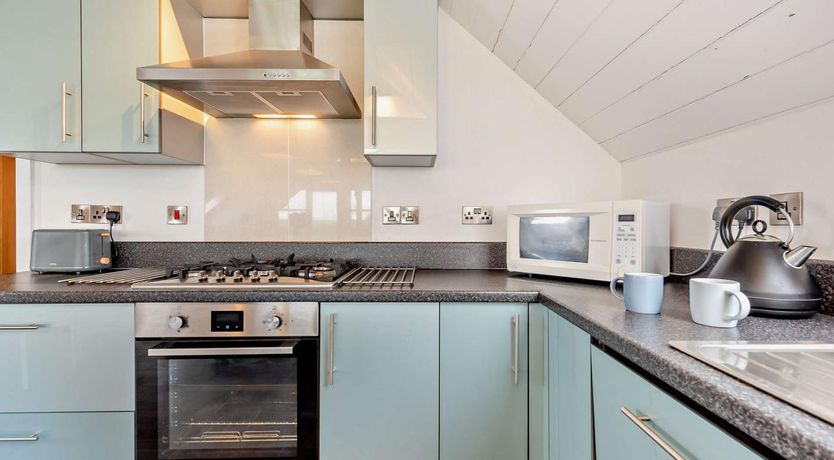 Photo of 3 Bed in Tenby