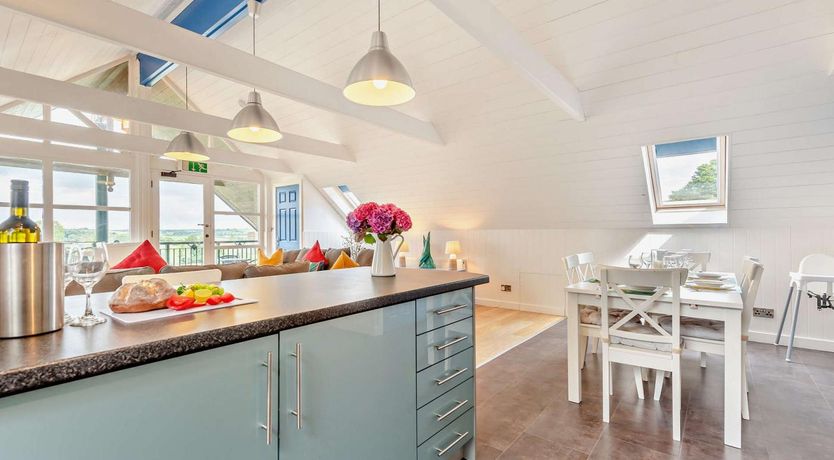 Photo of 3 Bed in Tenby