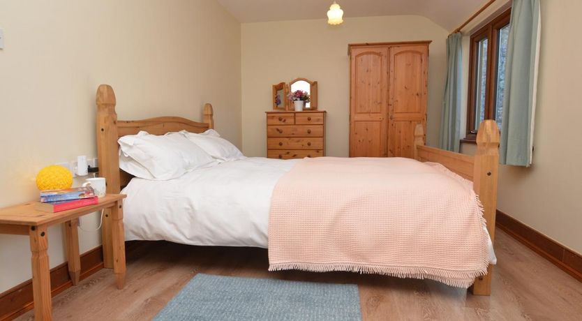 Photo of 1 Bed in Uplyme