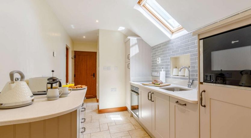 Photo of 1 Bed in Uplyme