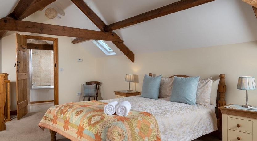 Photo of 1 Bed in Llansantffraed